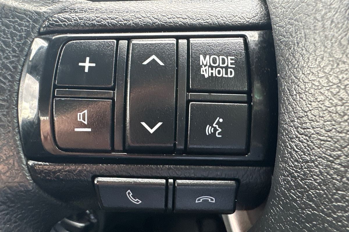 2020 Toyota Hilux SR GUN126R 4X4