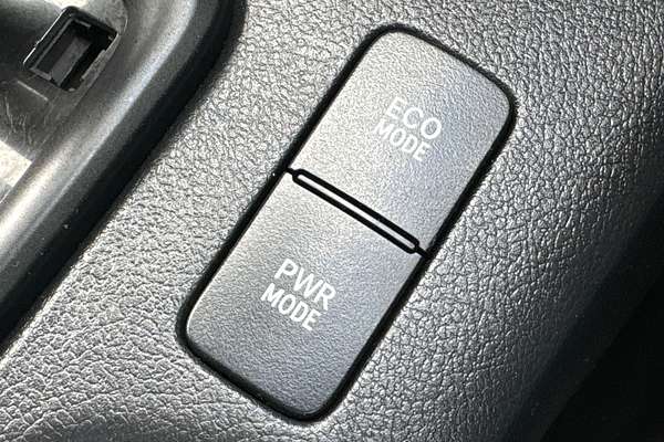 2020 Toyota Hilux SR GUN126R 4X4