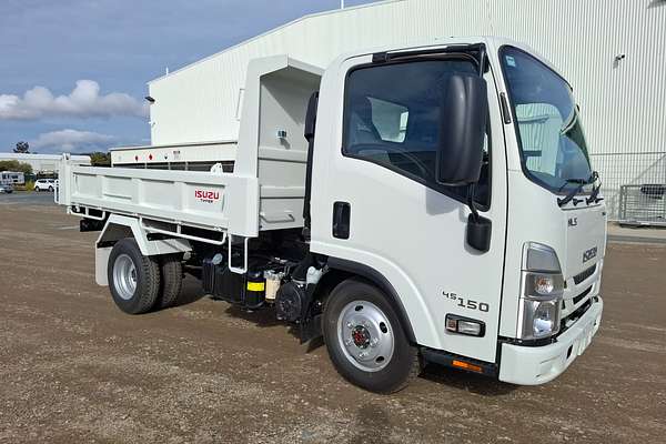 2025 Isuzu N Series AWD