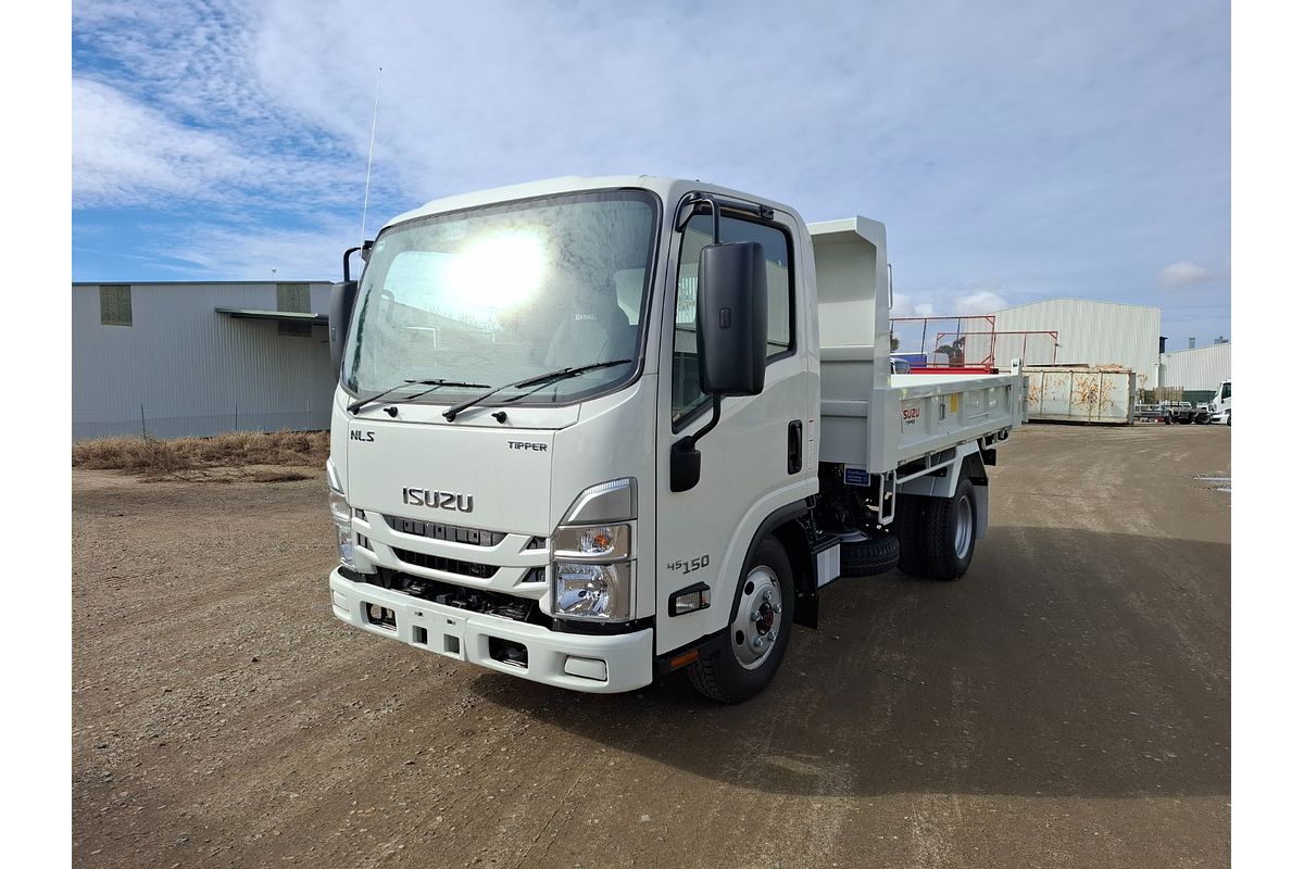 2025 Isuzu N Series AWD