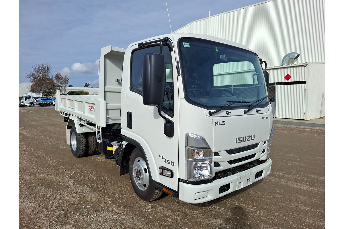 2025 Isuzu N Series AWD