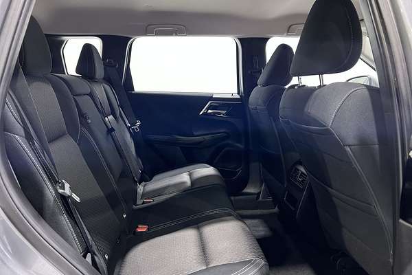 2023 Mitsubishi Outlander ES ZM
