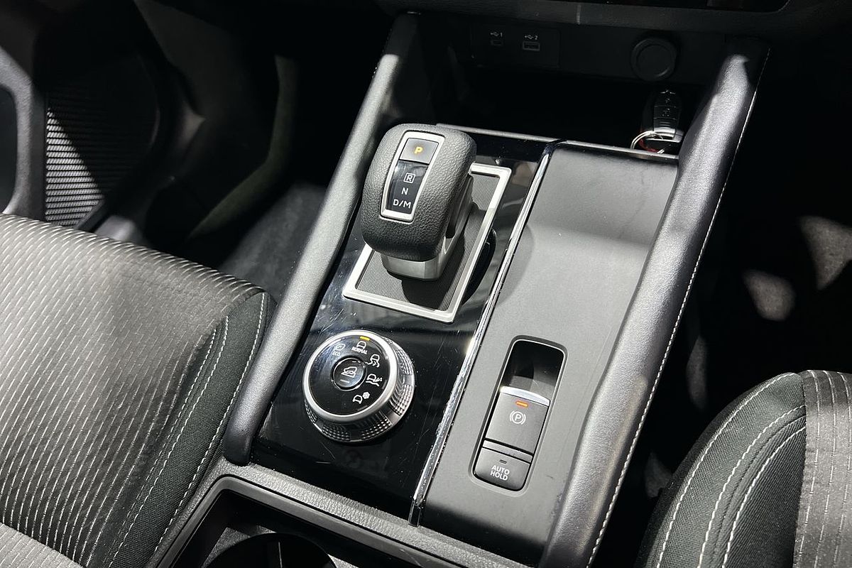2023 Mitsubishi Outlander ES ZM