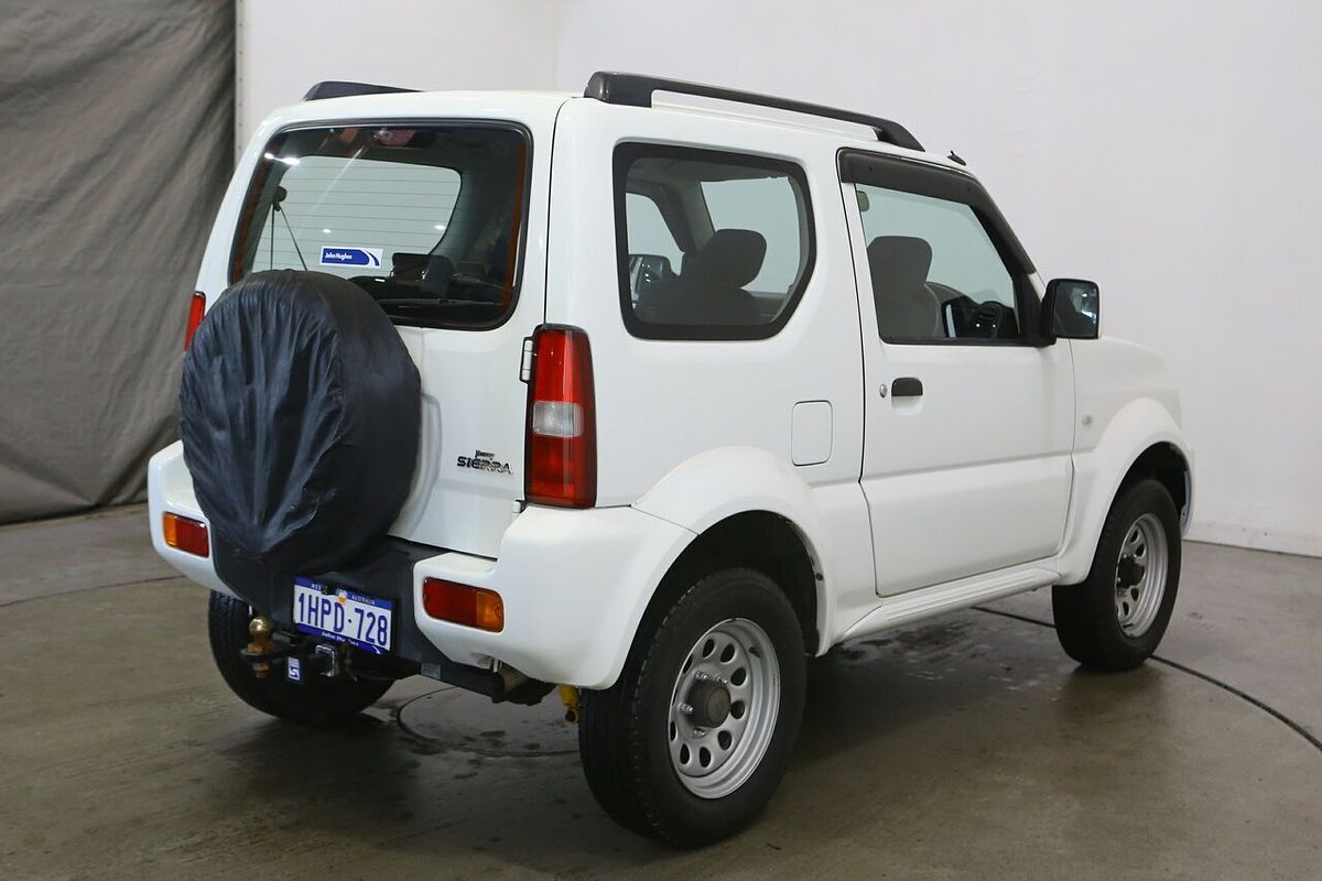 2013 Suzuki Jimny Sierra SN413 T6