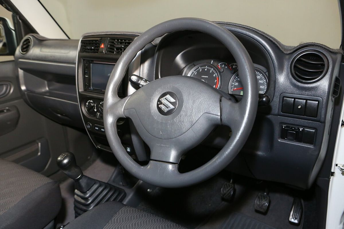 2013 Suzuki Jimny Sierra SN413 T6