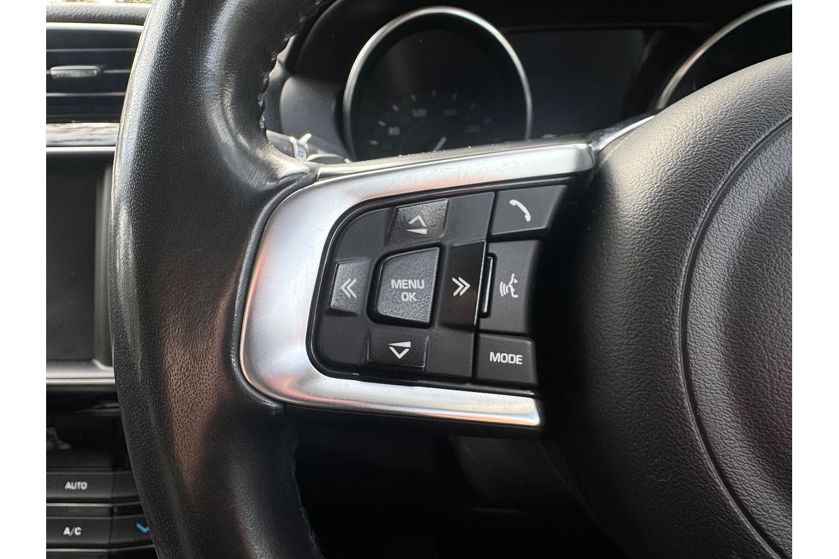 2019 Jaguar F-PACE 30d Prestige X761