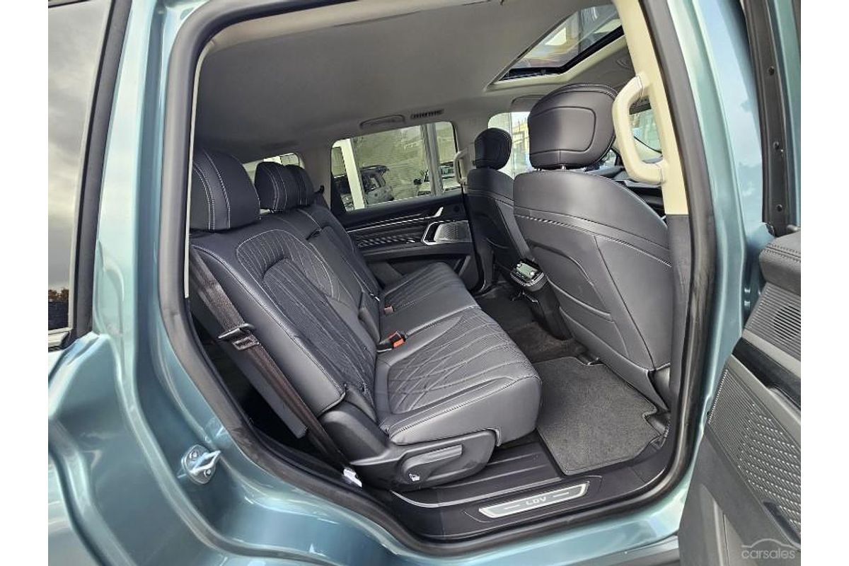 2025 LDV D90 Executive SV9A