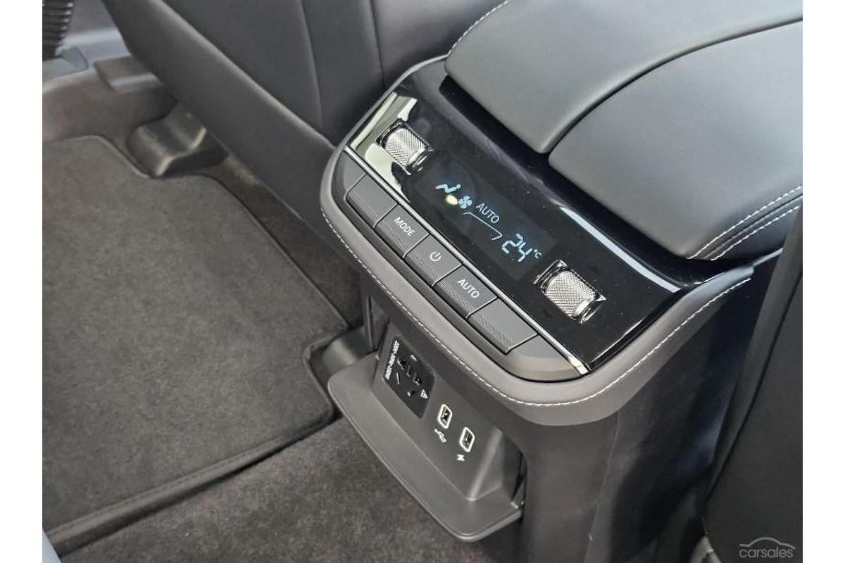 2025 LDV D90 Executive SV9A