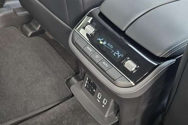 2025 LDV D90 Executive SV9A