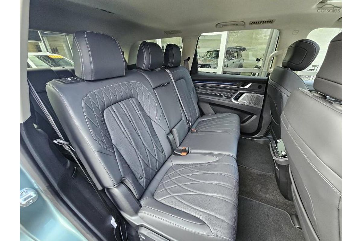 2025 LDV D90 Executive SV9A
