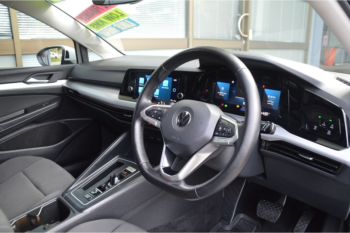 2021 Volkswagen Golf 110TSI 8