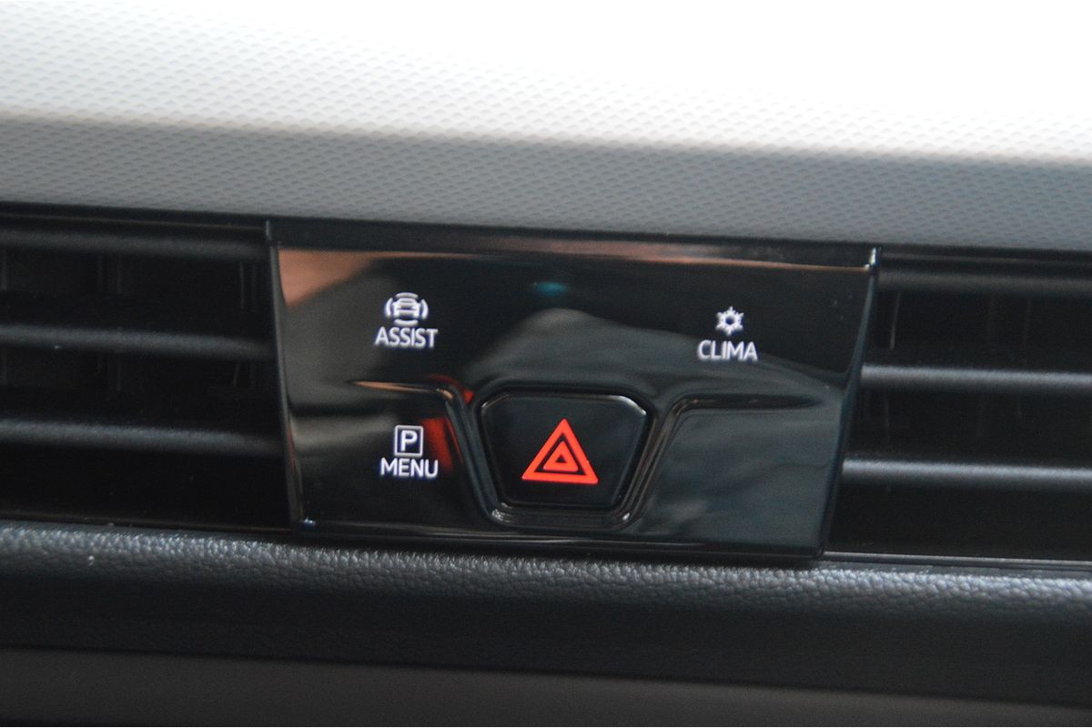 2021 Volkswagen Golf 110TSI 8