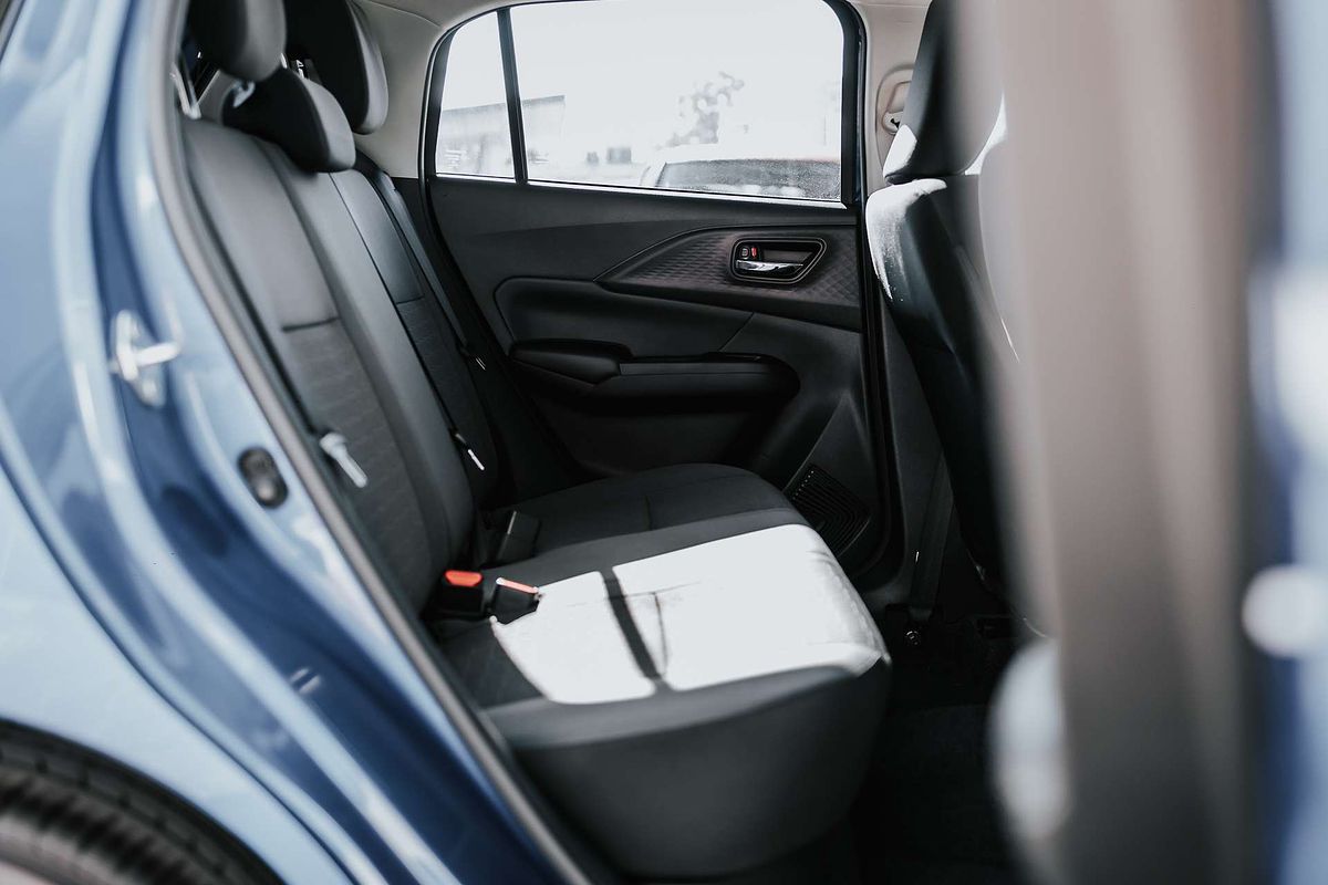 2025 Suzuki Swift Hybrid Plus UZ