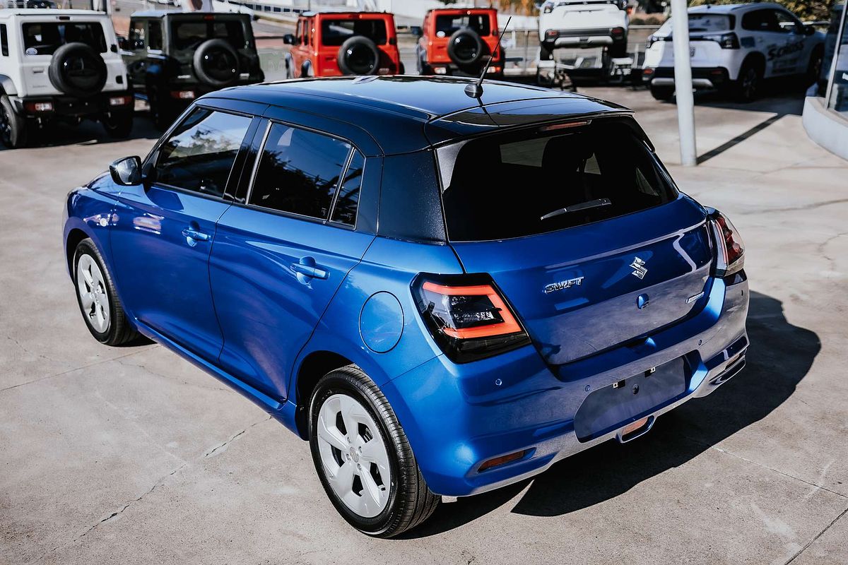 2025 Suzuki Swift Hybrid Plus UZ