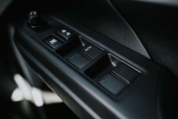 2025 Suzuki Swift Hybrid Plus UZ