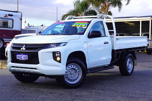 2022 Mitsubishi Triton GLX MR 4X4