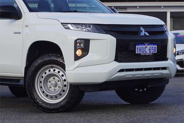 2022 Mitsubishi Triton GLX MR 4X4