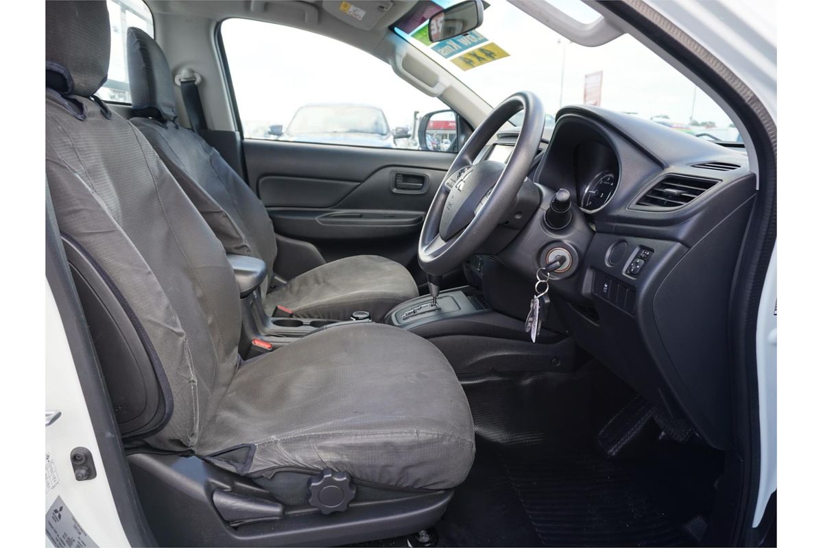 2022 Mitsubishi Triton GLX MR 4X4