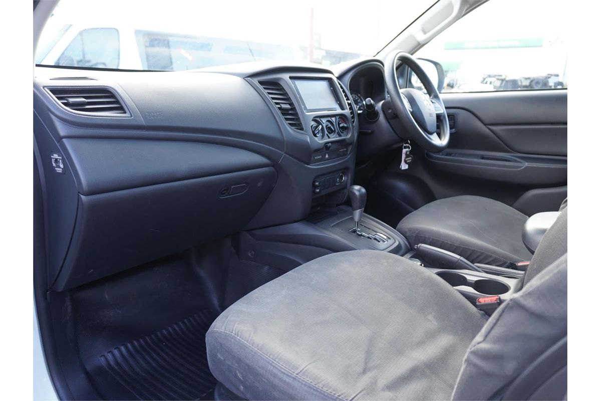 2022 Mitsubishi Triton GLX MR 4X4