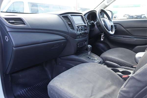 2022 Mitsubishi Triton GLX MR 4X4