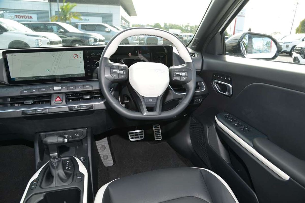 2025 Kia K4 GT-Line CL4m