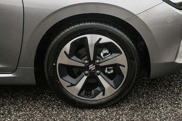 2025 Suzuki Swift Hybrid GLX UZ