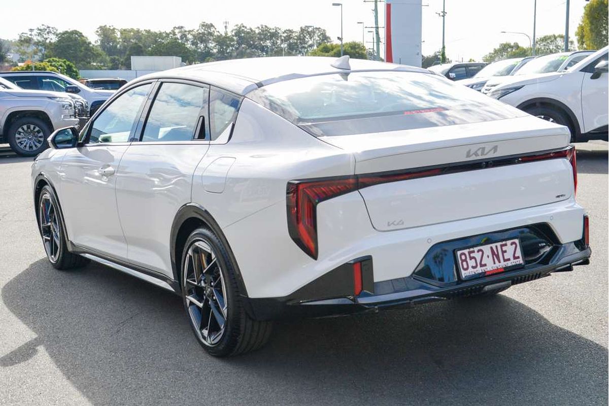 2025 Kia K4 GT-Line CL4m