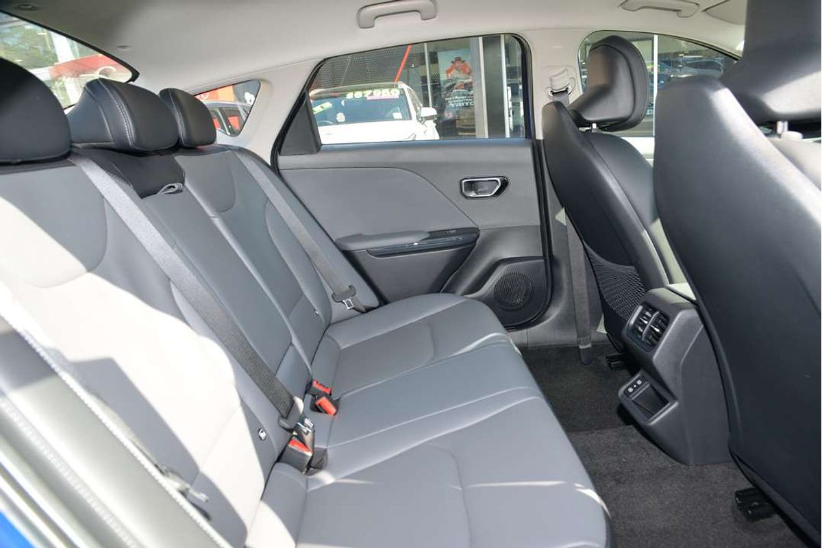 2024 Kia K4 Sport+ CL4m