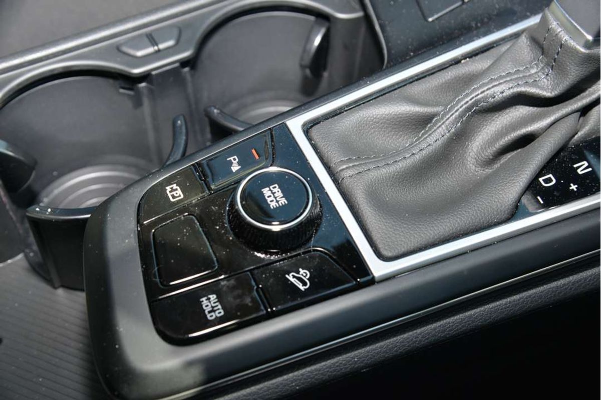 2024 Kia Sportage S NQ5