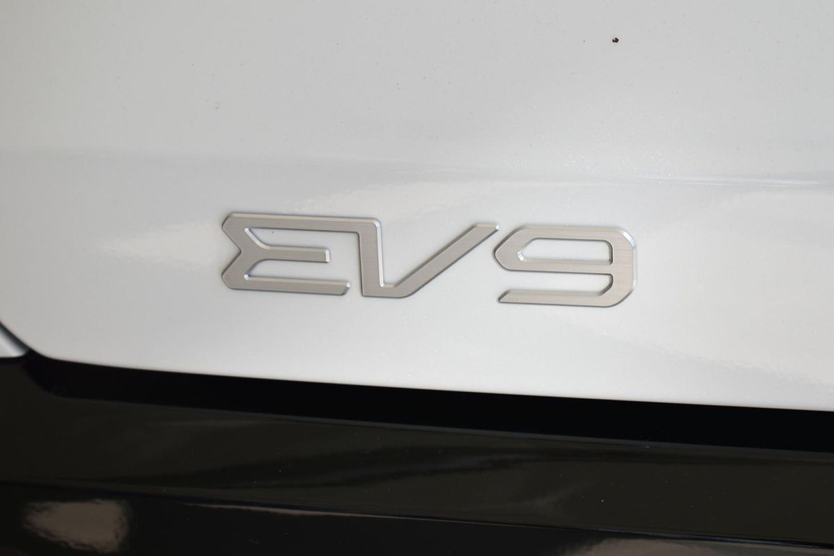 2024 Kia EV9 GT-Line MV