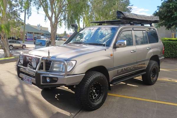 2004 Toyota Landcruiser GXL UZJ100R
