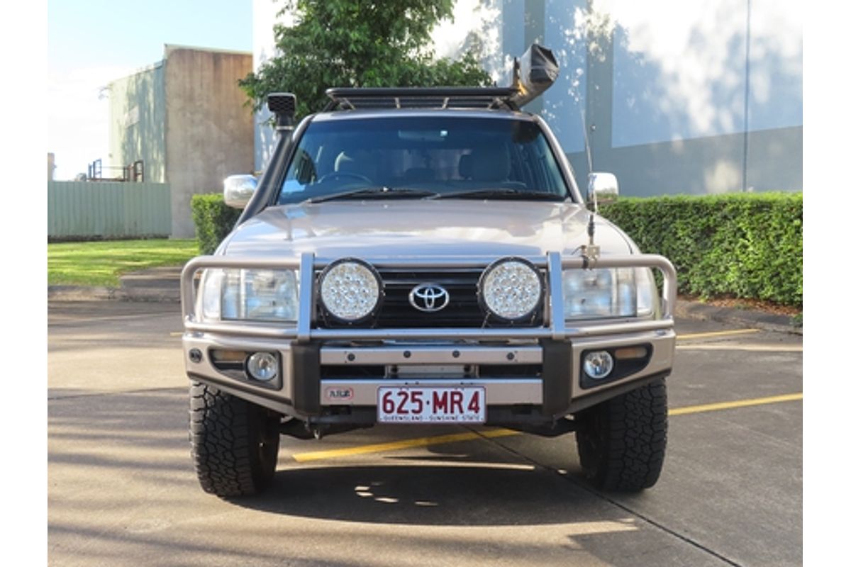 2004 Toyota Landcruiser GXL UZJ100R