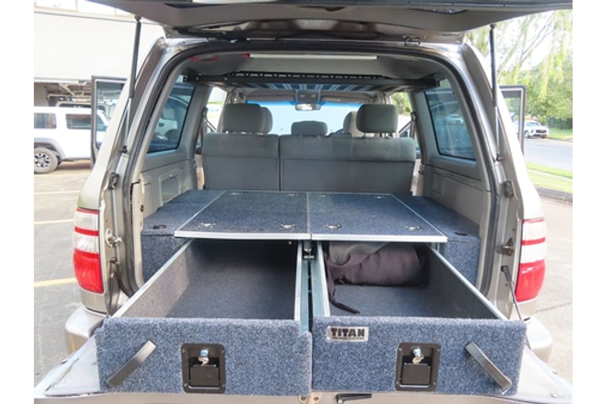 2004 Toyota Landcruiser GXL UZJ100R