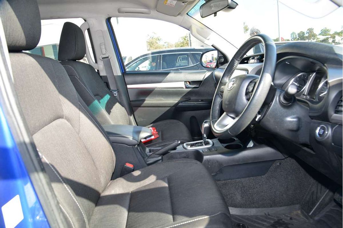 2023 Toyota Hilux SR5 GUN126R 4X4