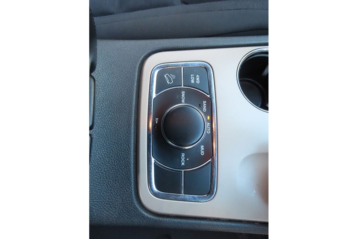 2013 Jeep Grand Cherokee Laredo WK