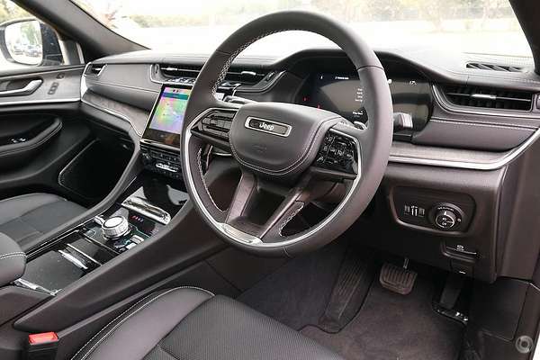 2023 Jeep Grand Cherokee Overland WL