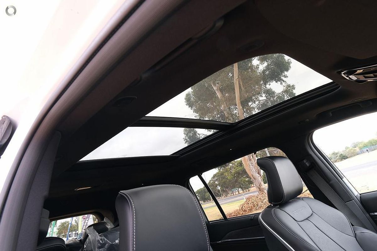2023 Jeep Grand Cherokee Overland WL