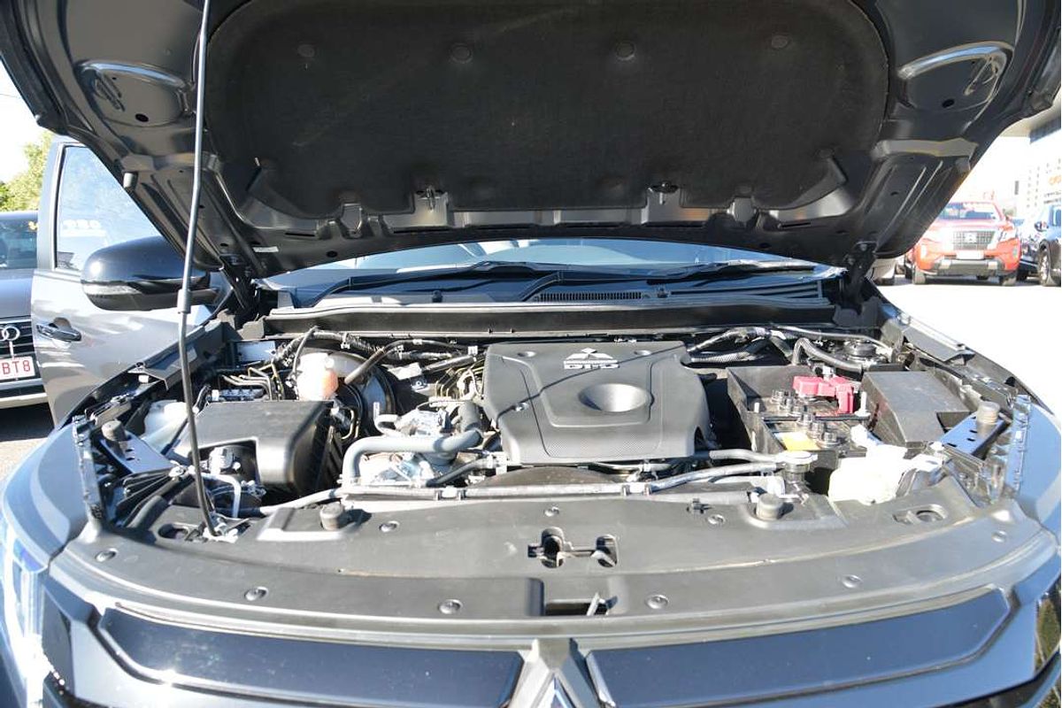 2022 Mitsubishi Triton GSR MR 4X4