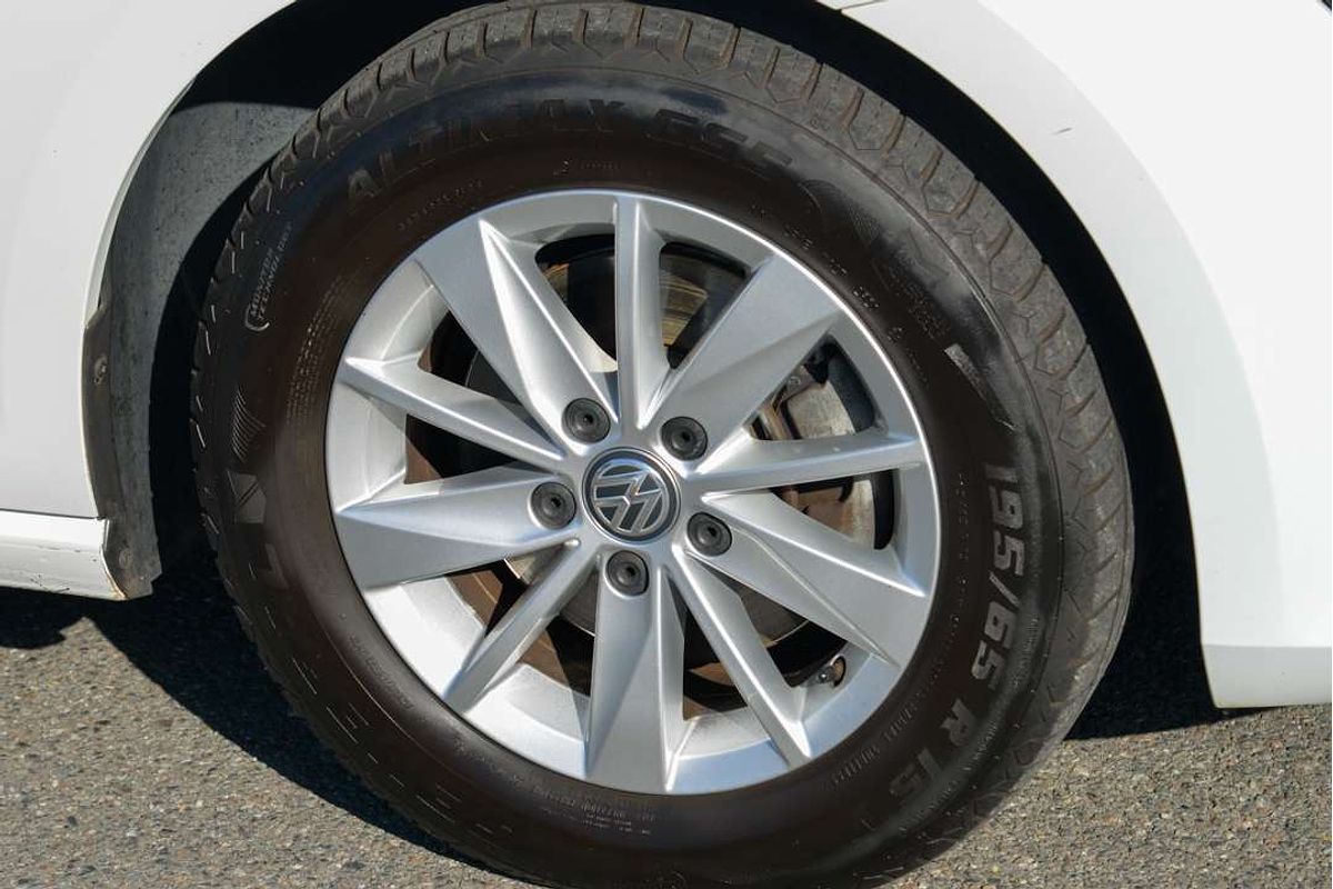 2017 Volkswagen Golf 92TSI Trendline 7