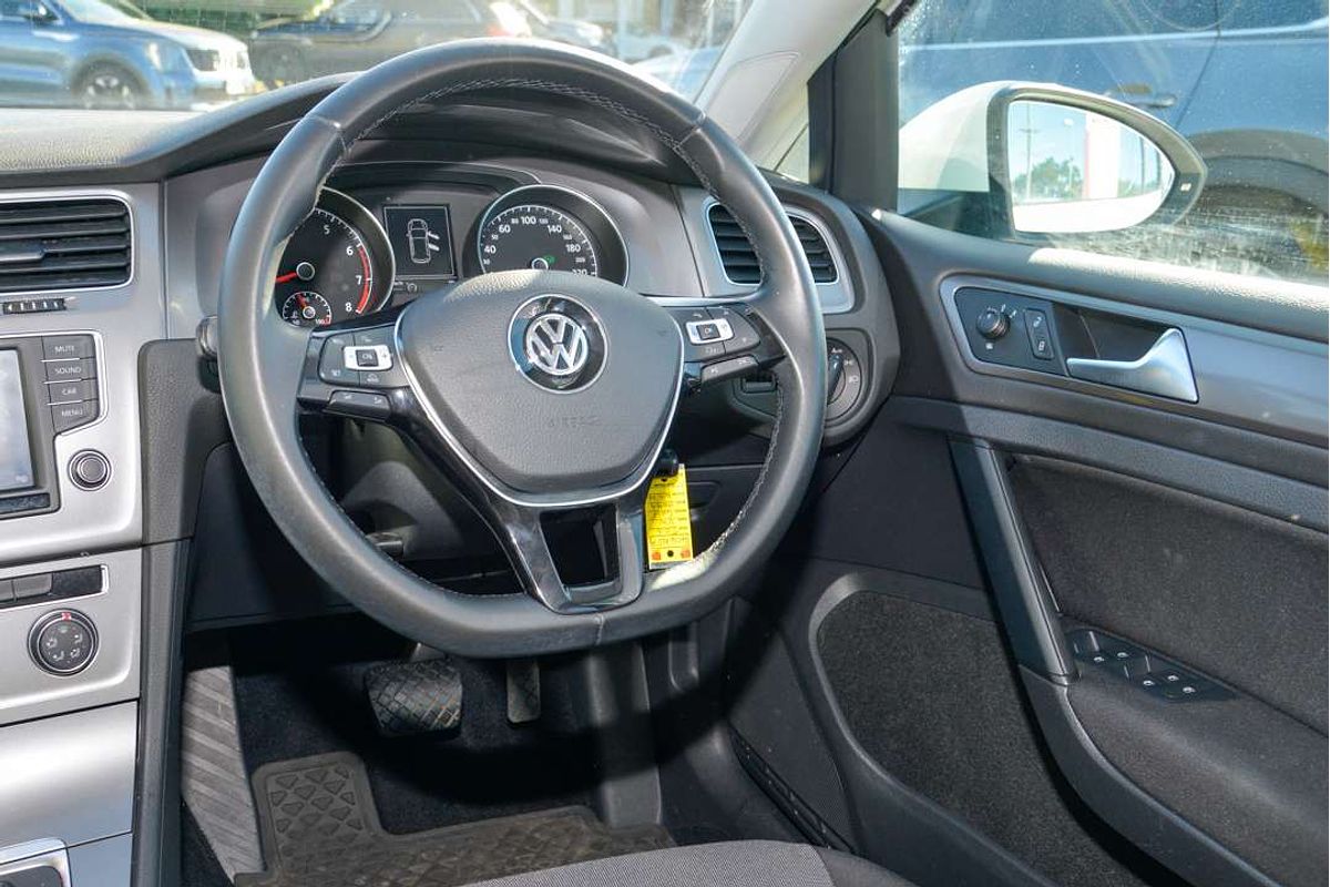 2017 Volkswagen Golf 92TSI Trendline 7