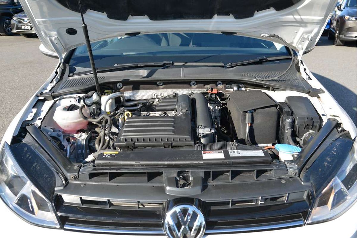 2017 Volkswagen Golf 92TSI Trendline 7
