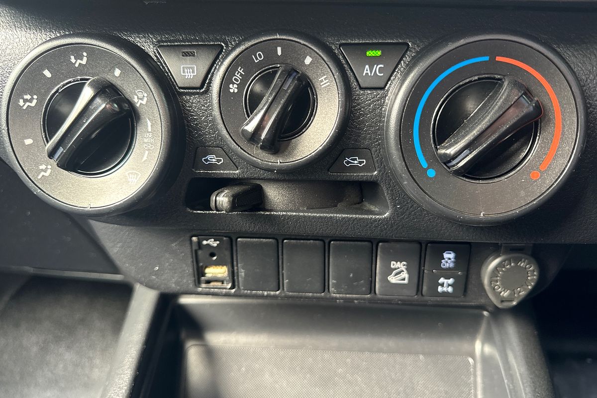 2022 Toyota Hilux SR GUN126R 4X4