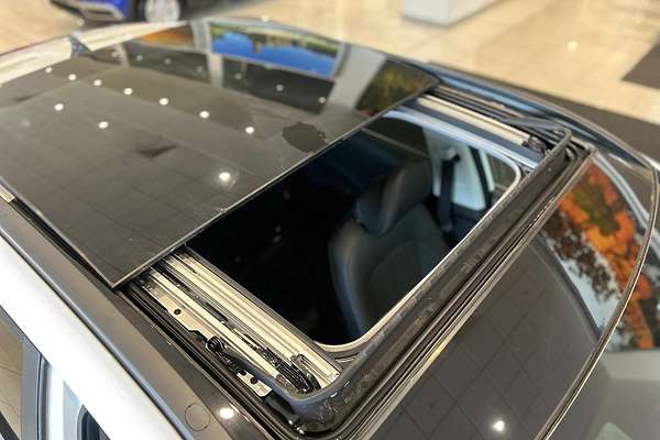 2025 Hyundai Kona Premium SX2.V2