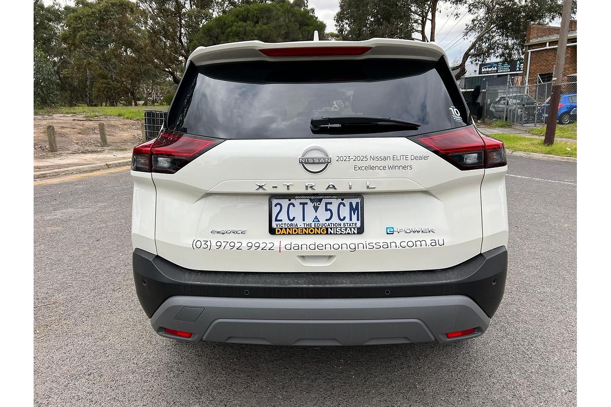 2025 Nissan X-TRAIL ST-L e-POWER T33