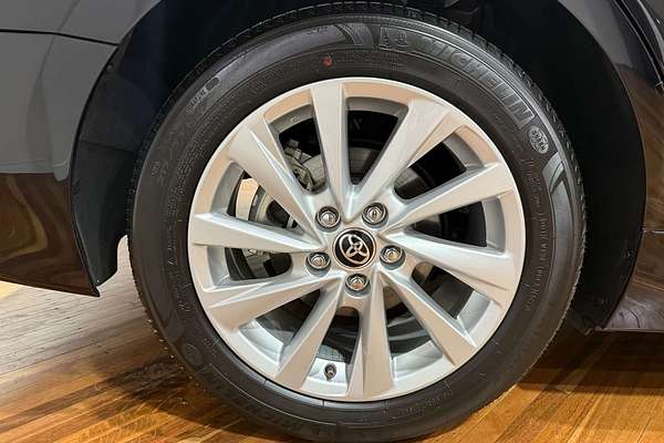 2024 Toyota Camry Ascent AXVH70R