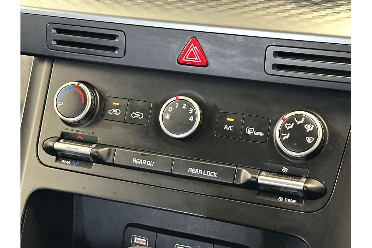 2023 Kia Carnival S KA4