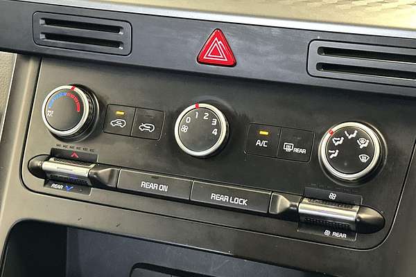 2023 Kia Carnival S KA4