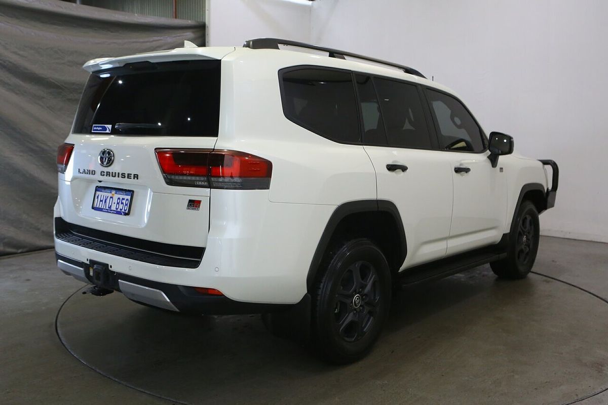 2021 Toyota Landcruiser GR Sport FJA300R