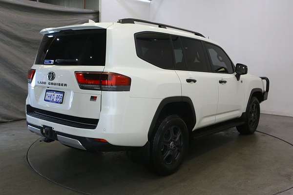 2021 Toyota Landcruiser GR Sport FJA300R