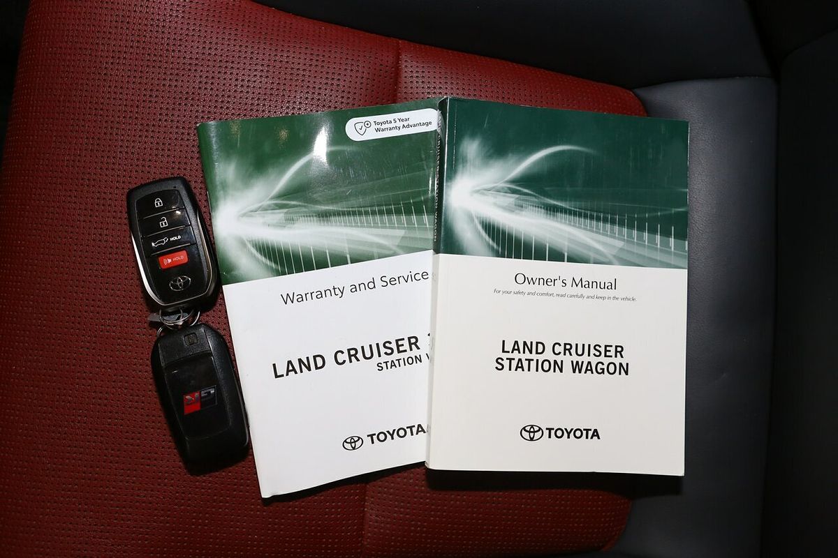 2021 Toyota Landcruiser GR Sport FJA300R